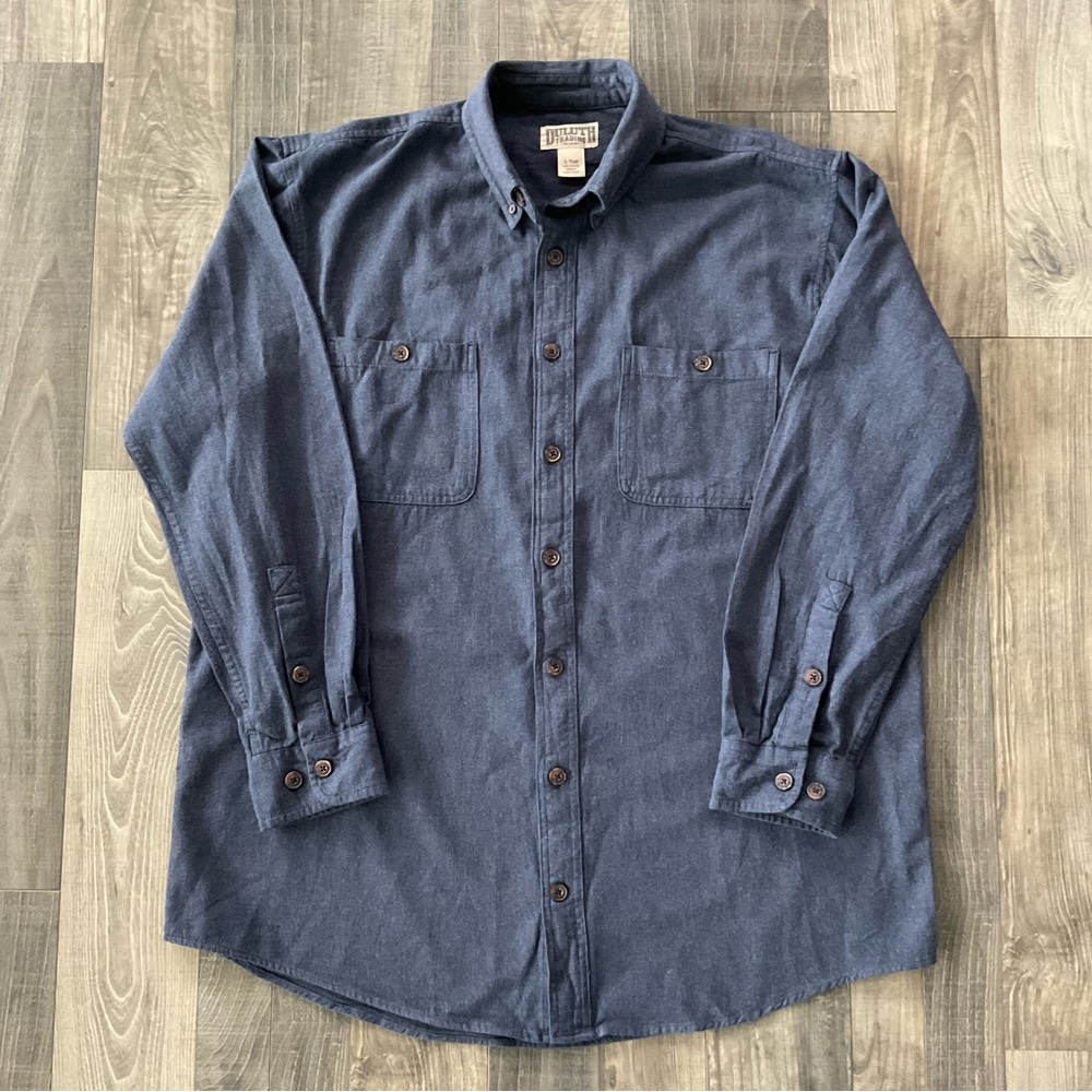 Duluth Free Swingin' Solid Flannel Relaxed Fit Shirt 89328
Men’s Large TALL
Blue